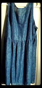 26/28 lace blue dress
